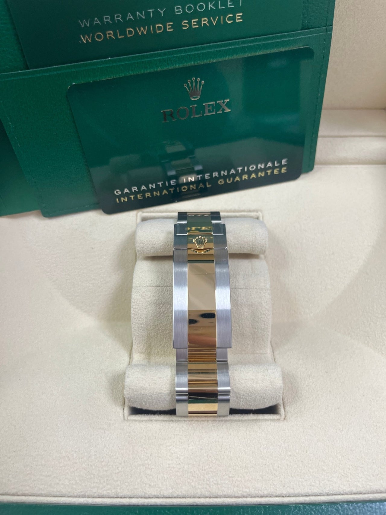 Rolex Submariner Date 41 mm Oystersteel and yellow gold 126613lb-0002 - Image 5