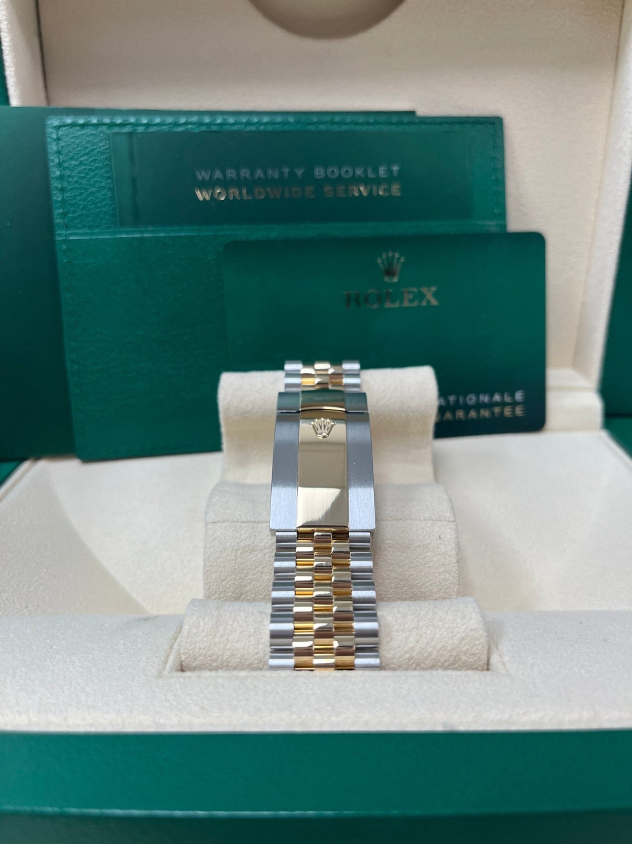 Rolex Sky-Dweller 42 mm Oystersteel and yellow gold 336933-0004 - Image 5
