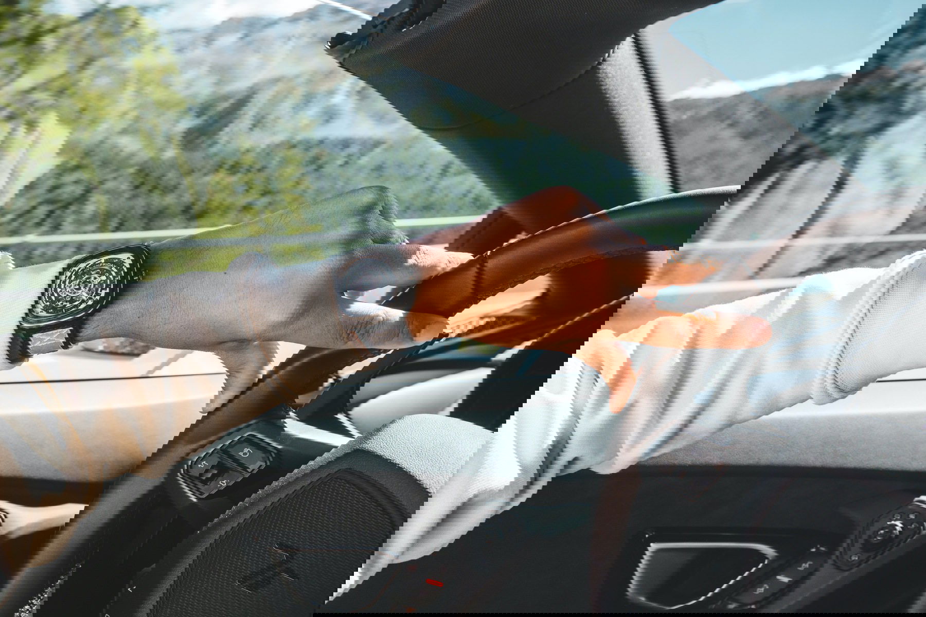 P3C/07 White Carbon - Image 3