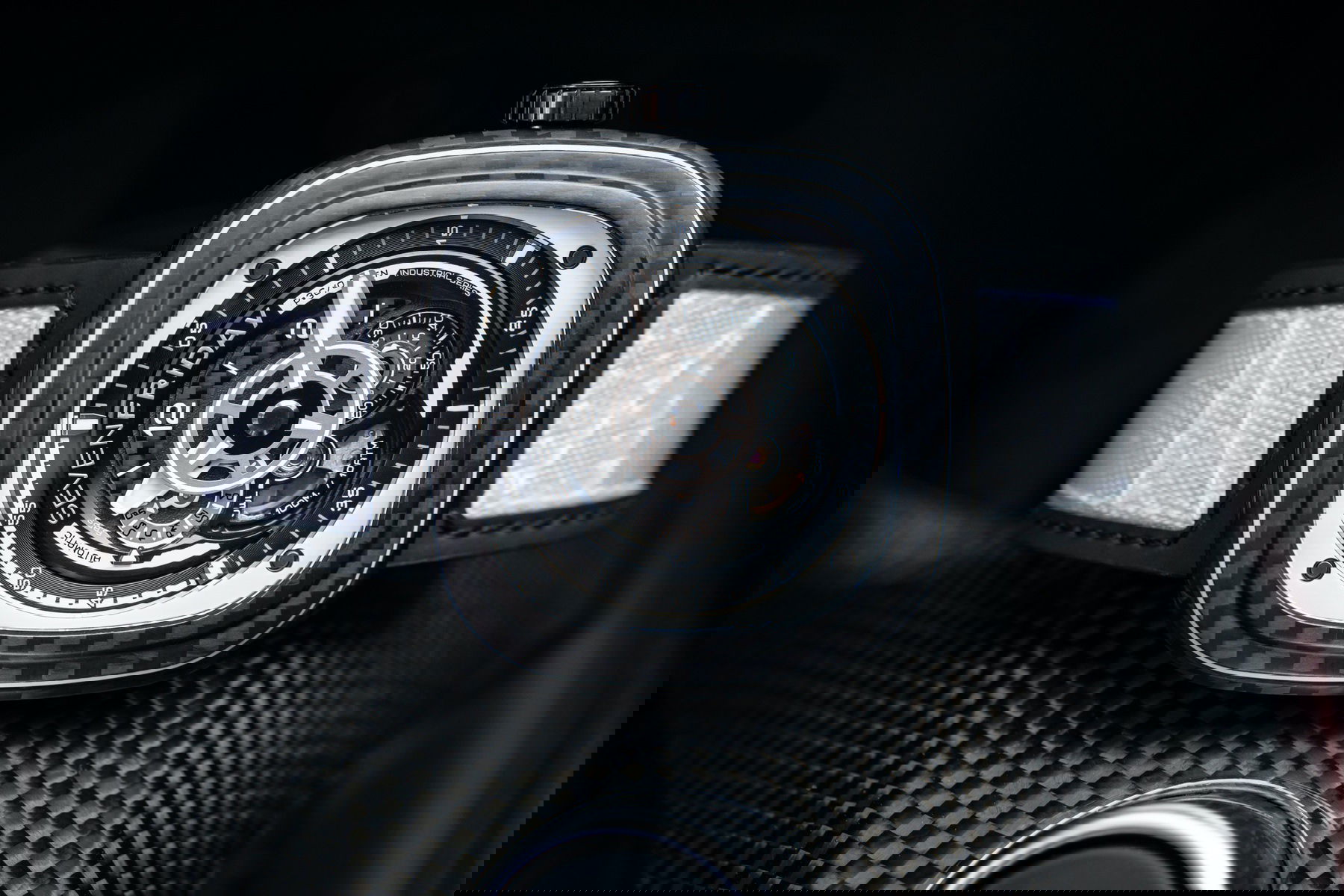 P3C/07 White Carbon - Image 4