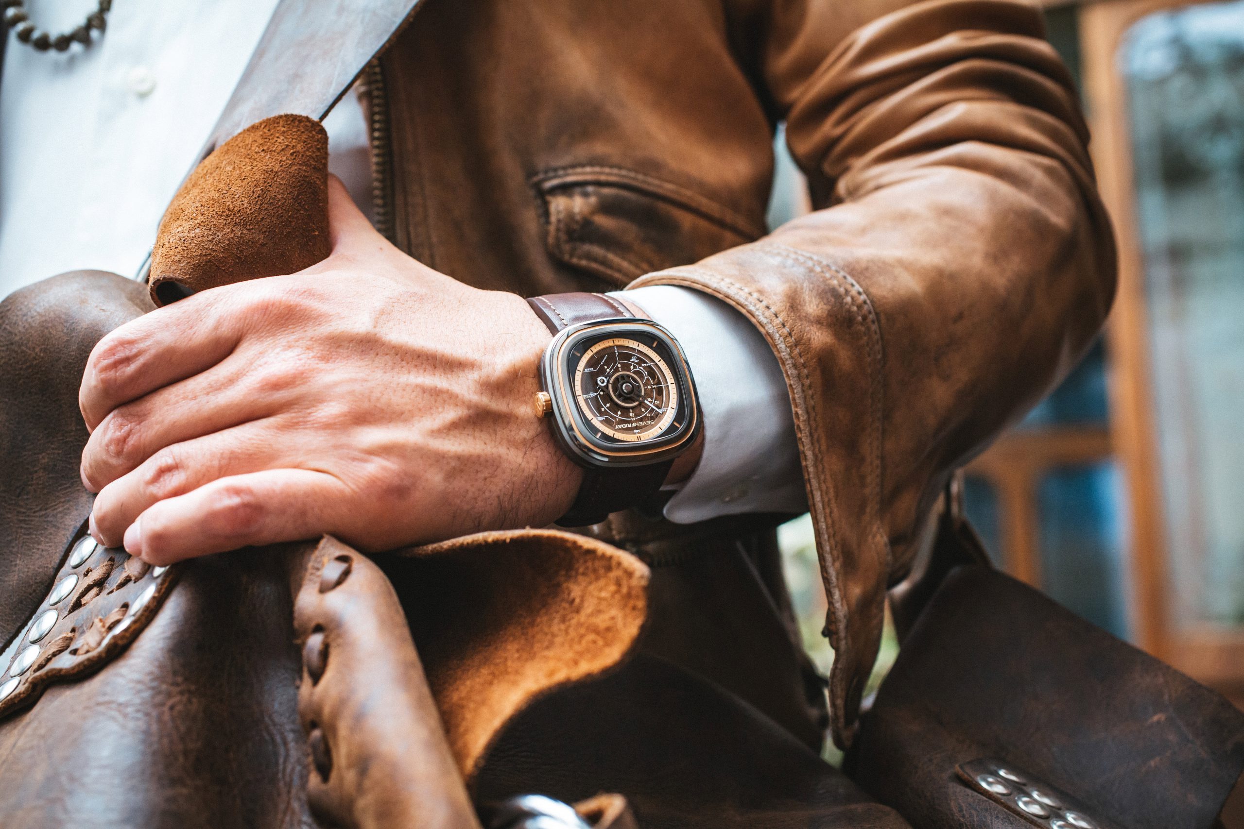 T2/02 Revolution - Image 2