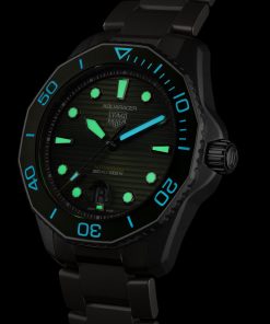 Alternative view of Aquaracer Professional 300