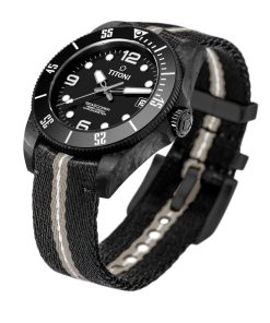 Alternative view of Seascoper 600 Carbon Tech