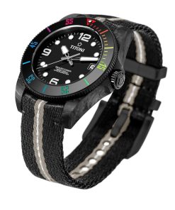 Alternative view of Seascoper 600 Carbon Tech