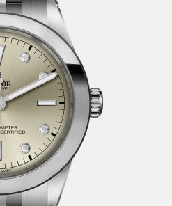 Alternative view of BLACK BAY ONE 39 M79660-0006