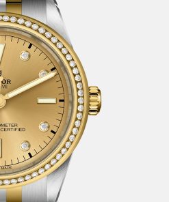 Alternative view of BLACK BAY ONE 39 S&G M79673-0007