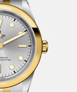 Alternative view of BLACK BAY ONE 41 S&G M79683-0002