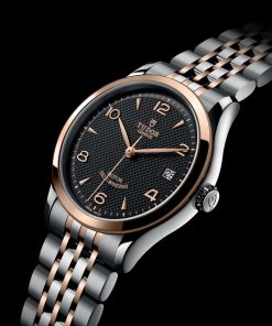 Alternative view of TUDOR 1926 M91451-0003