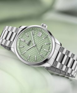 Alternative view of Lady Sky