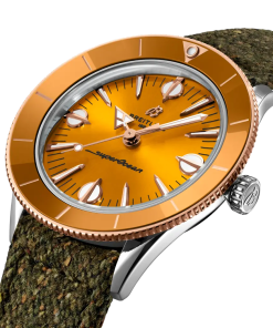 Alternative view of SUPEROCEAN HERITAGE '57 HIGHLANDS