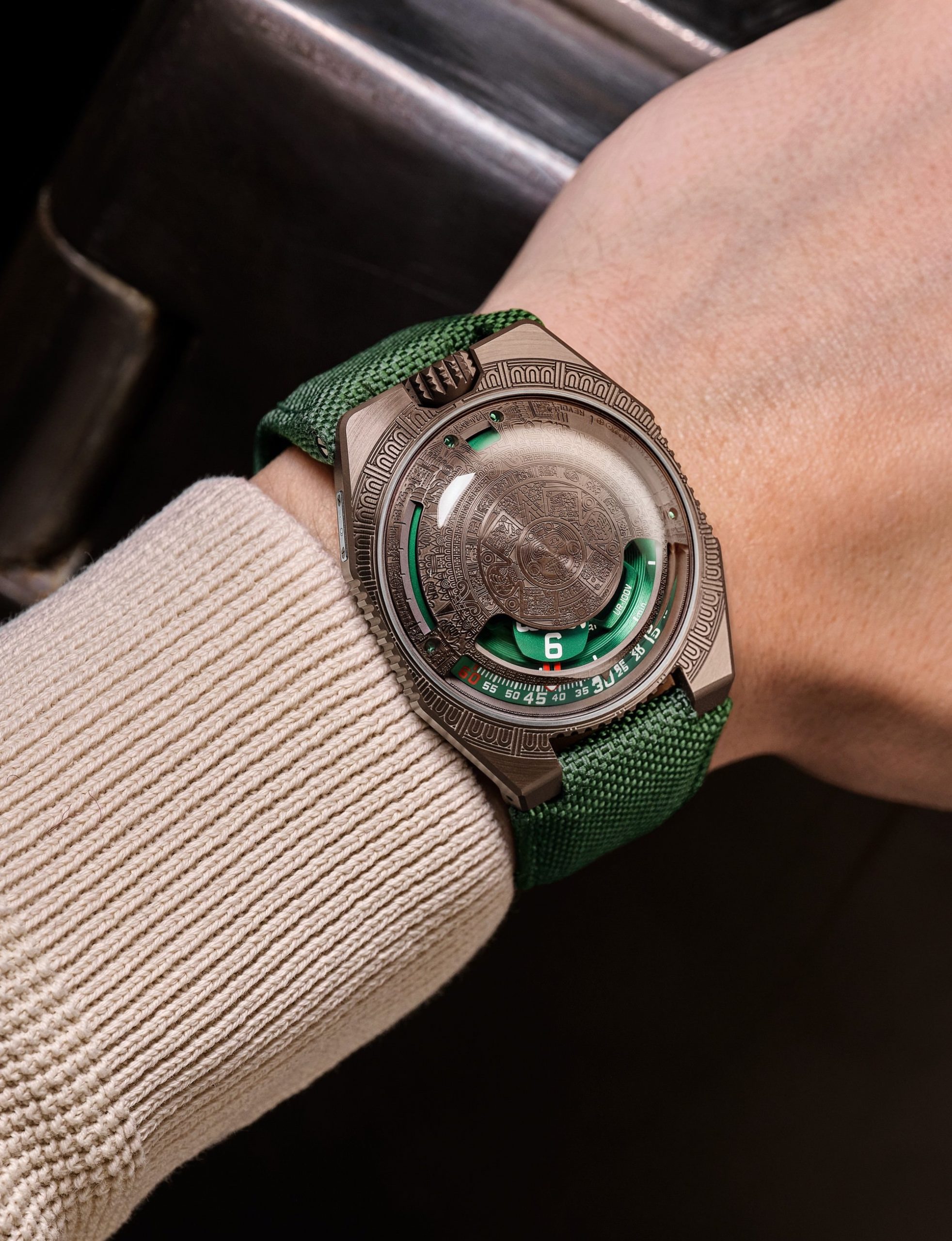 UR-100V Time and Culture - Image 4