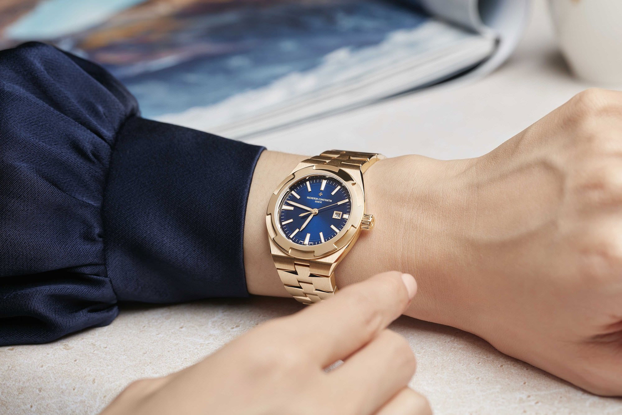 Overseas Self-Winding - Image 13