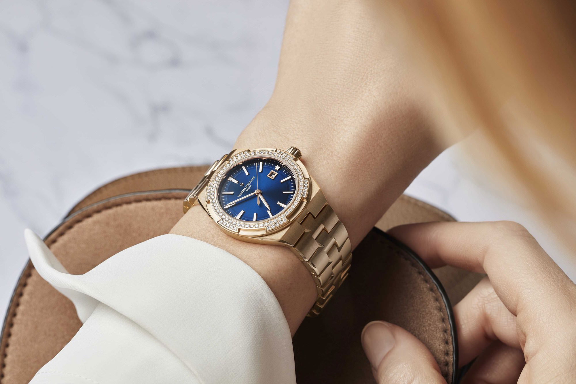 Overseas Self-Winding - Image 2