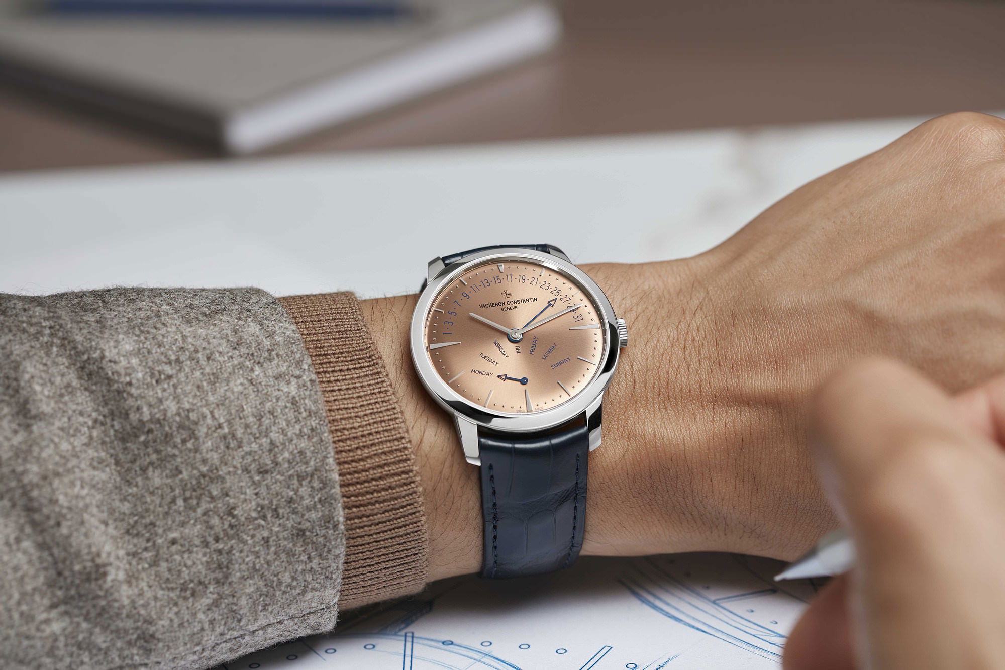 Patrimony Retrograde Day-Date - Image 8