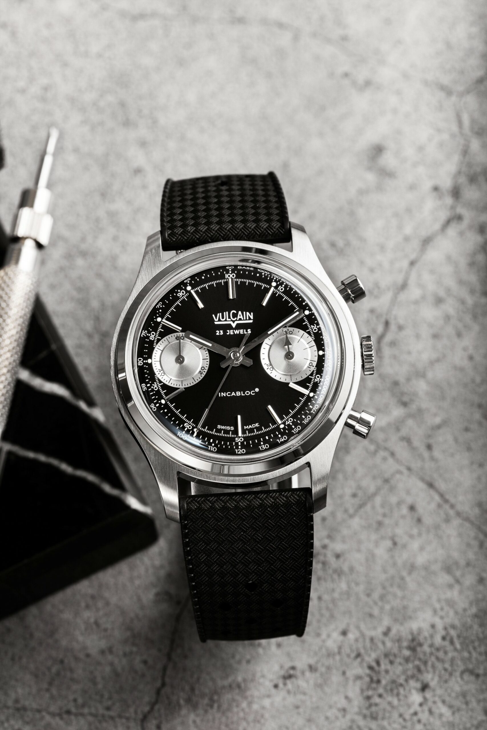 Chronograph 1970’s Black & Silver - Image 3
