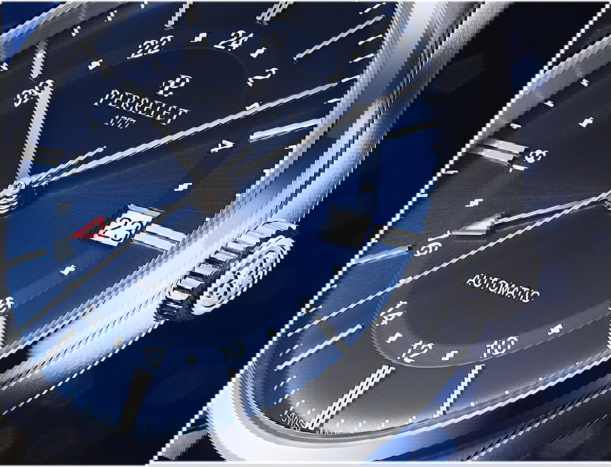 Weekend GMT Blue - Image 2