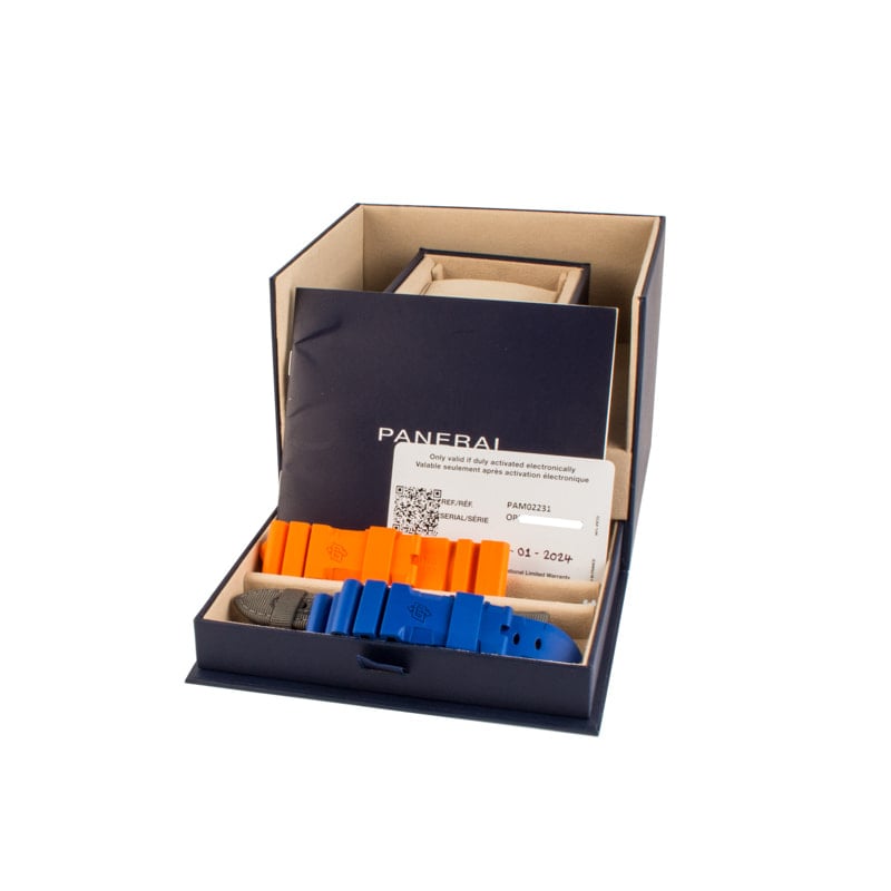 HandMade The Panerai Luminor Submersible Carbotech Black Dial - Image 4