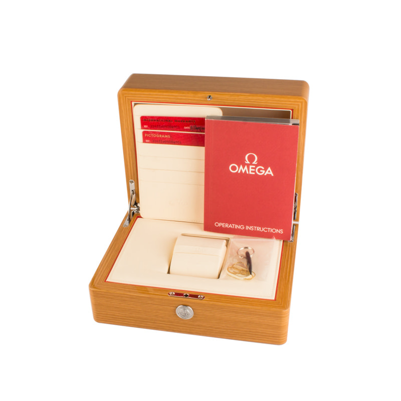 HandMade The Omega Speedmaster Racing White Dial on Rubber Strap - Image 4