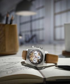 Alternative view of Chronomaster Revival A385